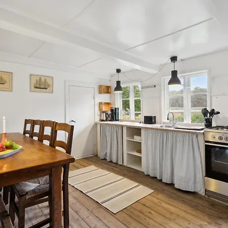 Cozy In With Kitchen Holiday home *